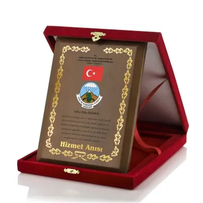 Hizmet Anısı Kadife Kutulu Plaket