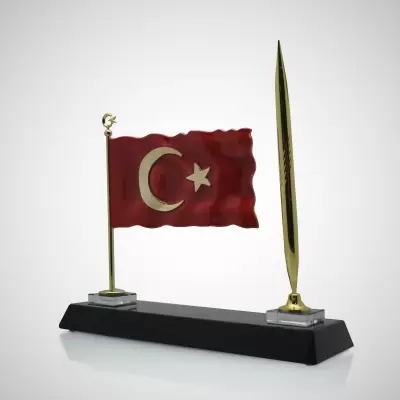 Tek Kalemli Türk Bayraklı Kristal Masa isimliği