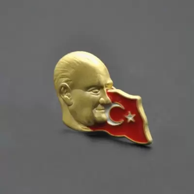 Atatürk Türk Bayraklı Rozeti