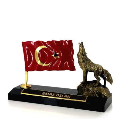 Türk Bayraklı Bozkurt Masa İsimliği