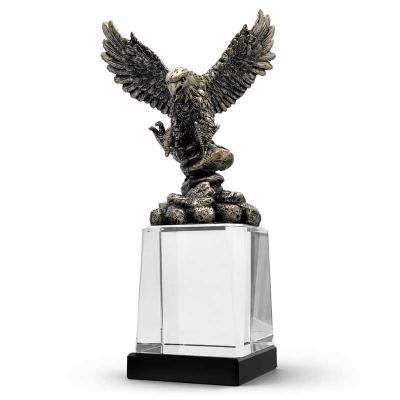Kartal Kristal Küp Plaket