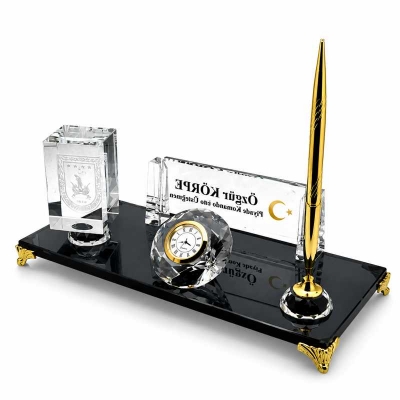 Logolu Kristal Masa İsimlikleri