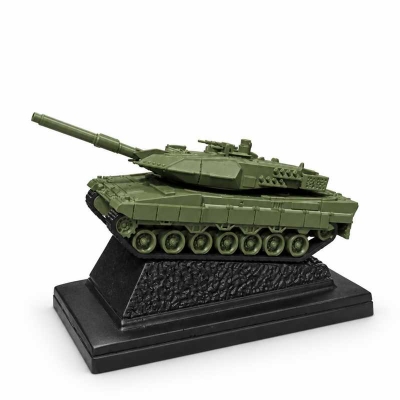 Tank Figürlü Plaket