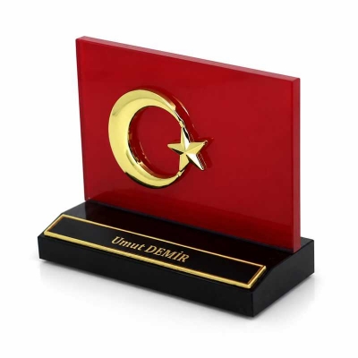 Bayraklı Kişiye Özel Masa İsimliği