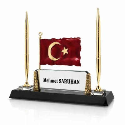 Türk Metal Bayrak Masa İsimliği