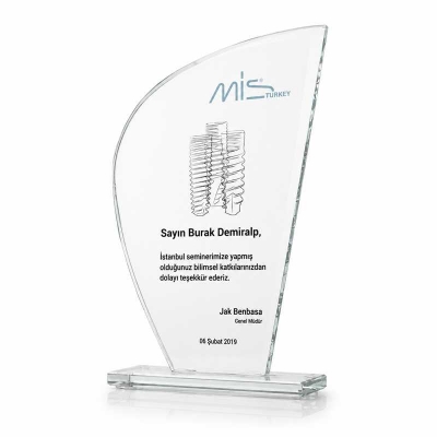 Yelken Kesimli Kristal Plaket