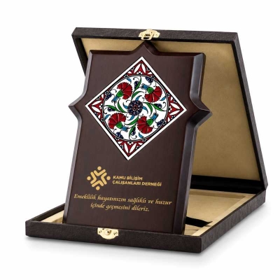 Yıldız Lale Desenli Çinili Plaket